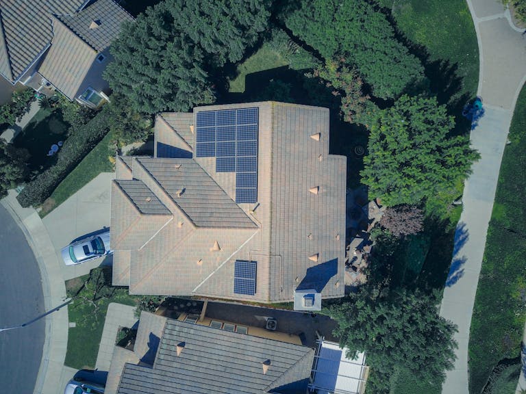 Maximize Your Summer Savings: Why May is Solar Cleaning Month in the Big Horn Basin